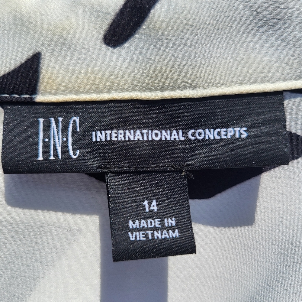 INC belted black and white dress, size 14 - Picture 3 of 4